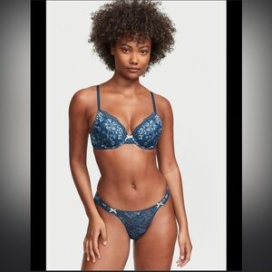 Victoria’s Secret Bra 36C & Panty M Set Blue Lace New with Tags!